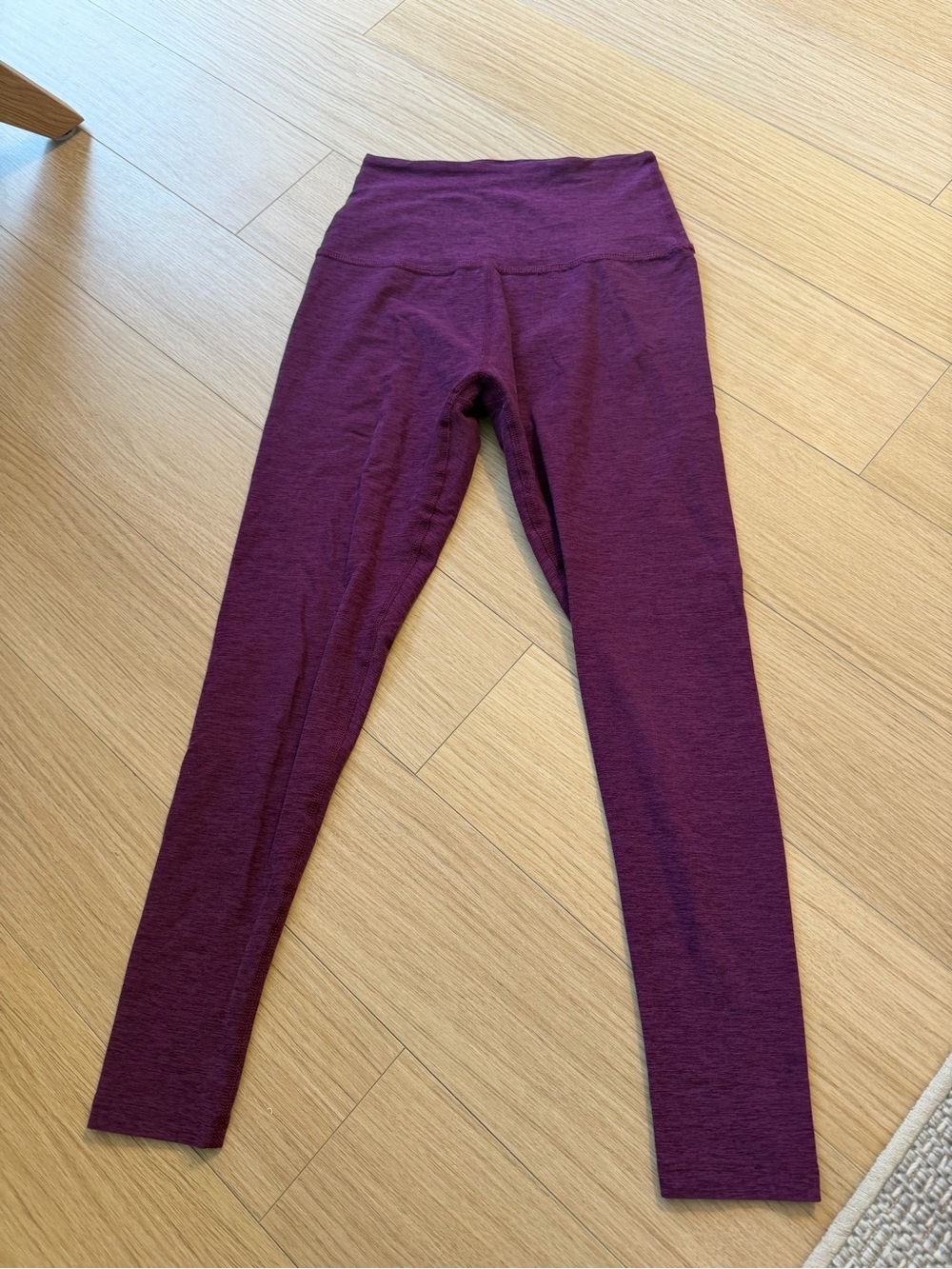 Beyond Yoga workout leggings - Plum